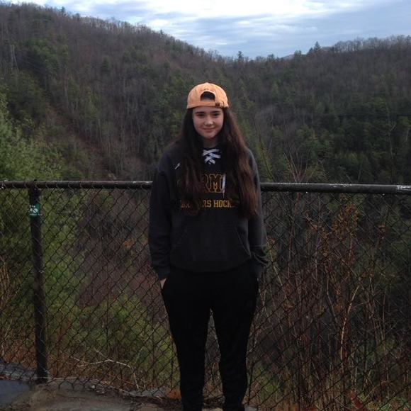 Meet your Posher, Rylee - Picture 1 of 1